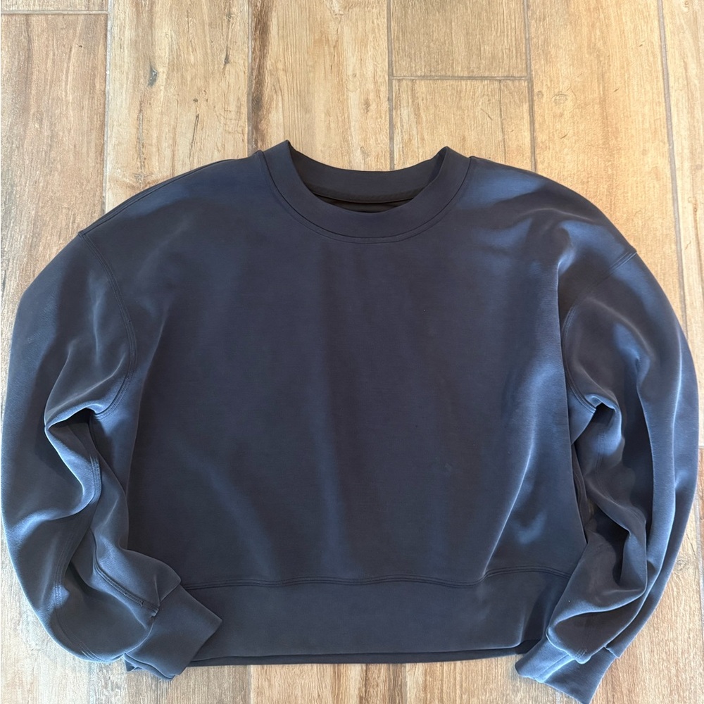 Women’s brushed black soft streme luluemon sweater